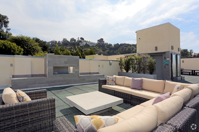 Building Photo - Empire at Bellagio