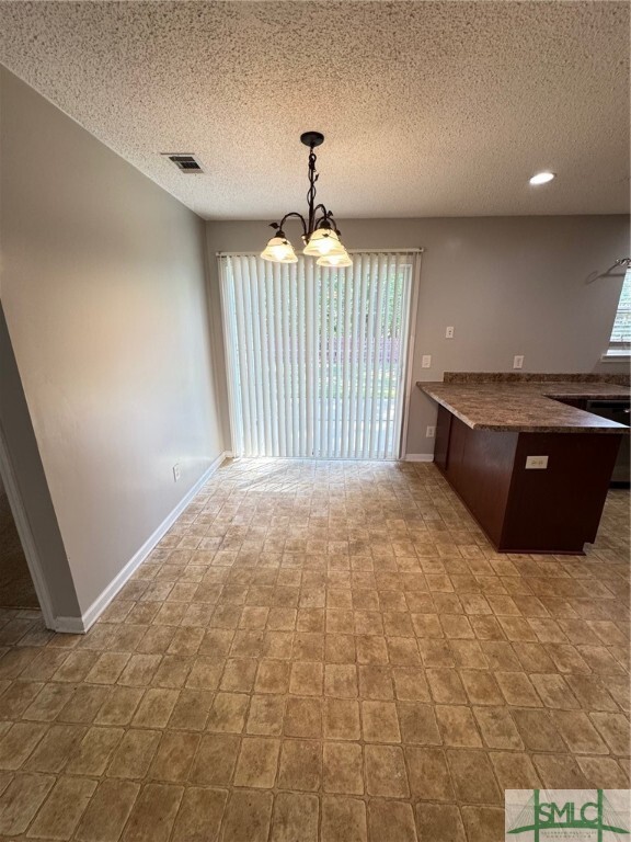 Building Photo - 115 Nandina Wy