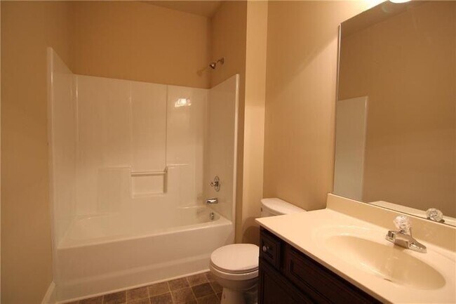 Building Photo - 1660 Jardin Ct