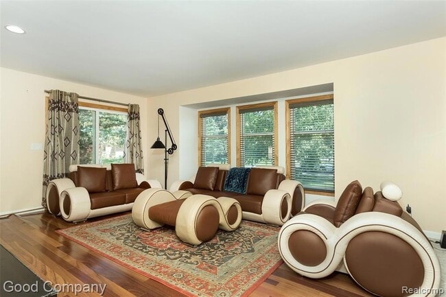 Building Photo - 30384 Castleford Ct
