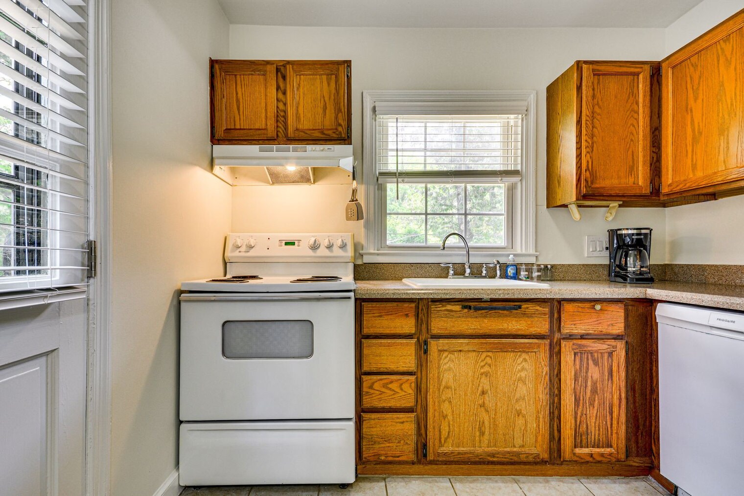 Building Photo - 1216 Pamlico Dr