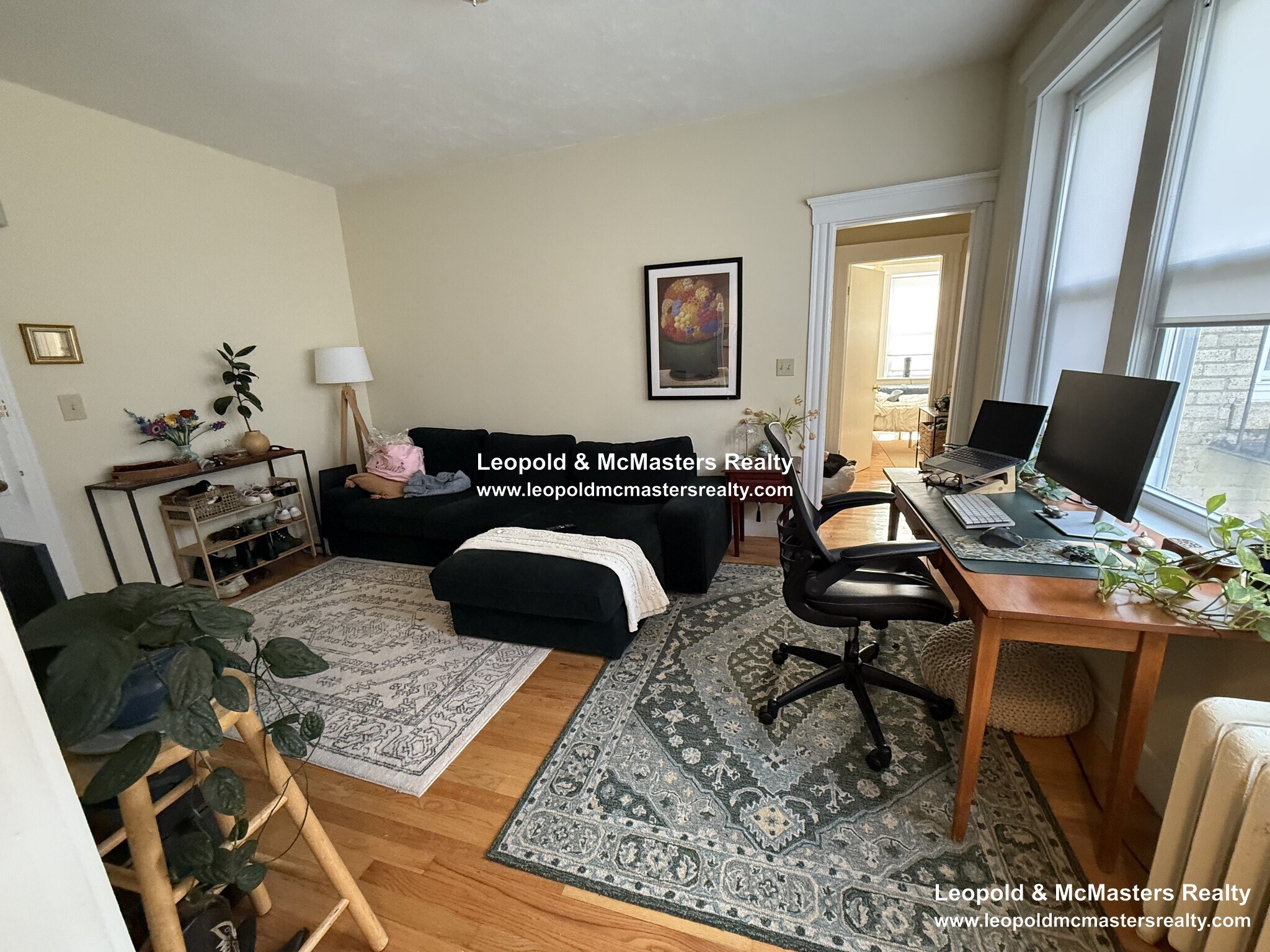 Building Photo - 164 Kelton St