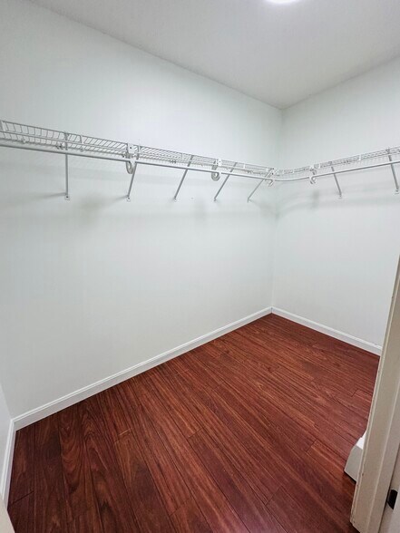 Building Photo - 21 Murielle Dr