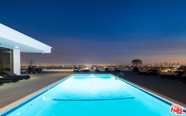 Building Photo - 1100 Alta Loma Rd