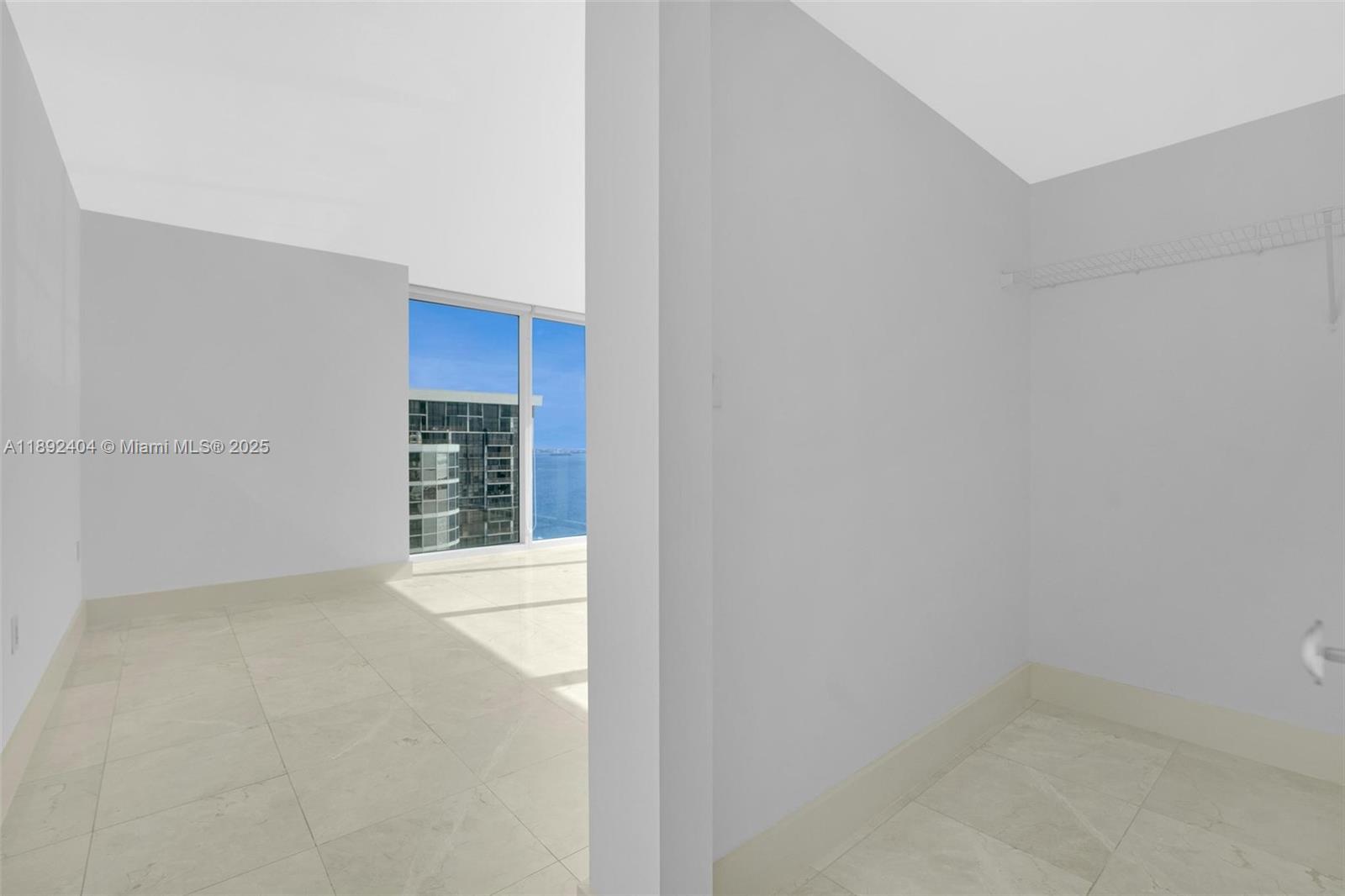 Building Photo - 2101 Brickell Ave