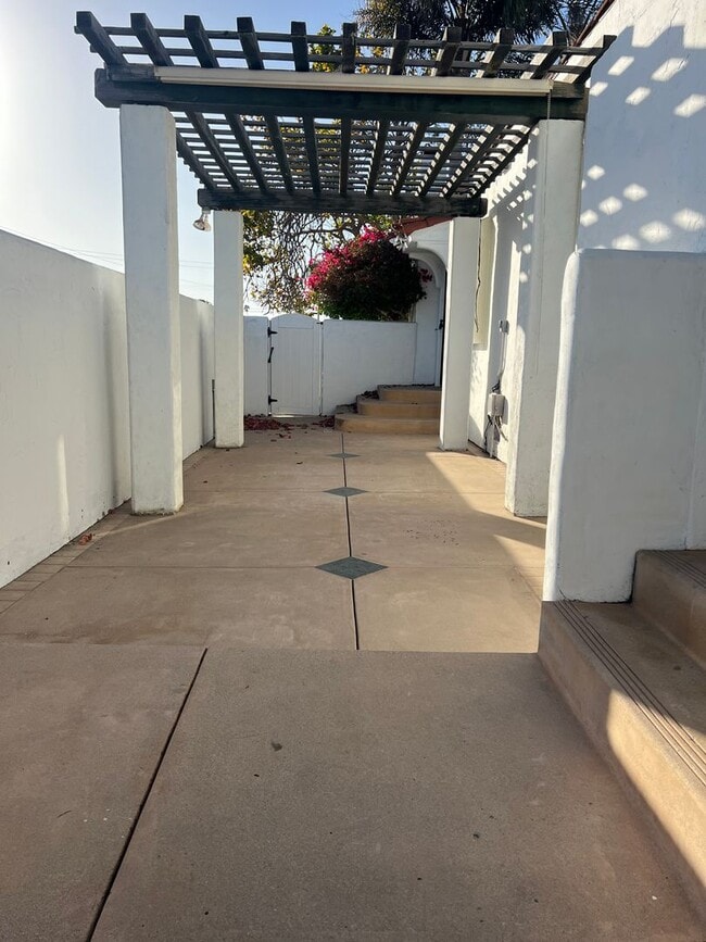 Building Photo - Midtown Ventura Charming 3+2 bedroom home ...