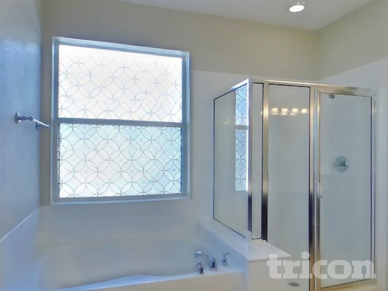 Building Photo - 13309 Fernow St