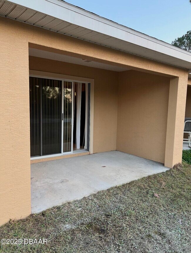 Building Photo - 2 Sebastian Ct