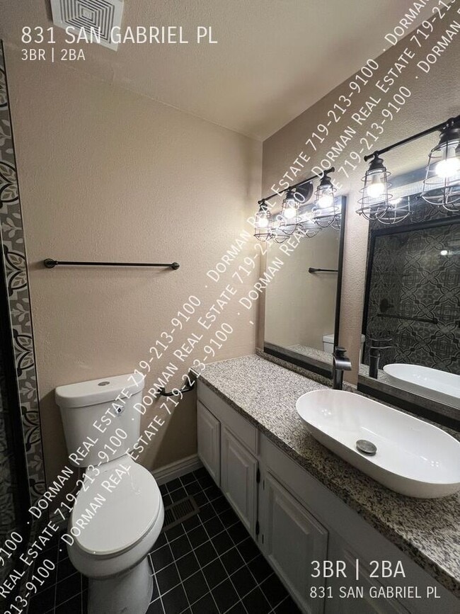 Building Photo - 831 San Gabriel Pl