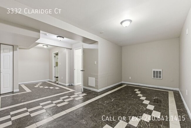 Building Photo - 3332 Claridge Ct