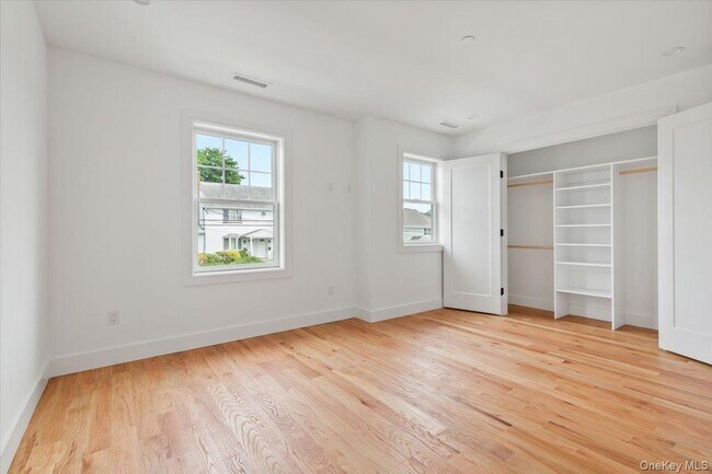 Building Photo - 109 Park Ave