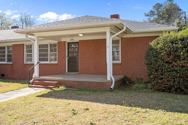 Building Photo - Duplex