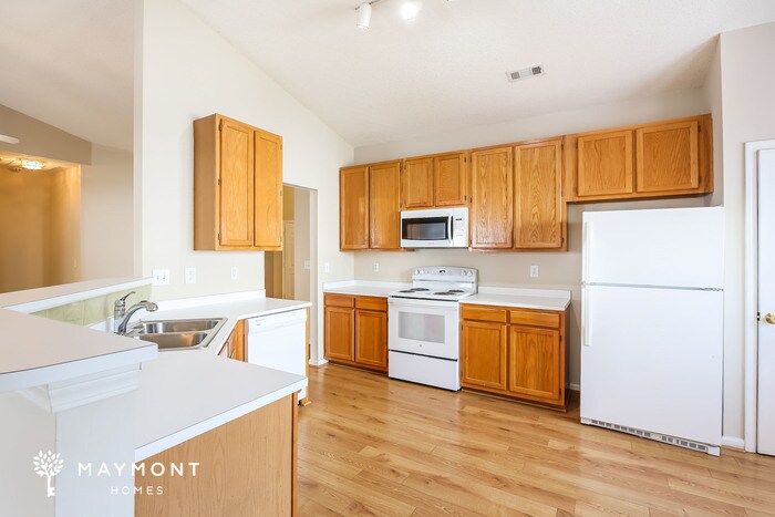 Building Photo - 122 Lantana Ct