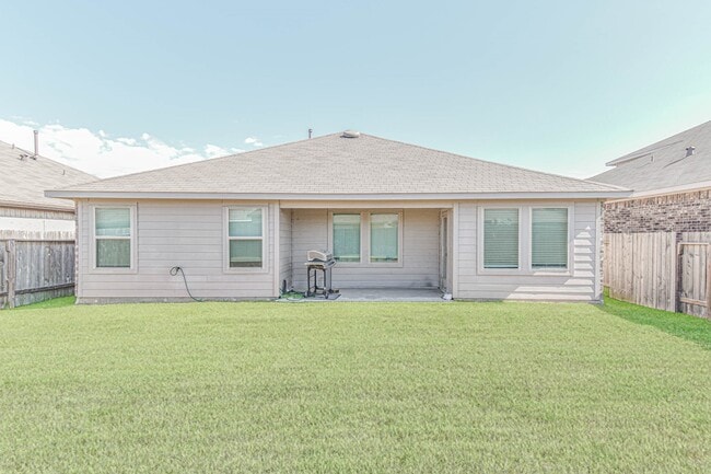 Building Photo - 21540 Rustic Elm Dr