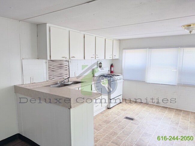 Building Photo - 3337 Wesler Dr