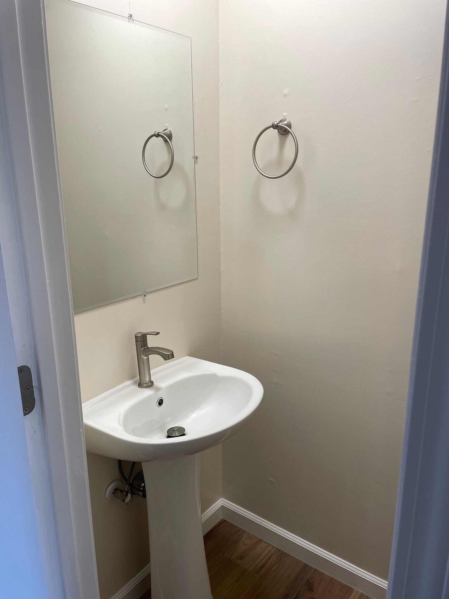 Building Photo - 306 Leisure Ct