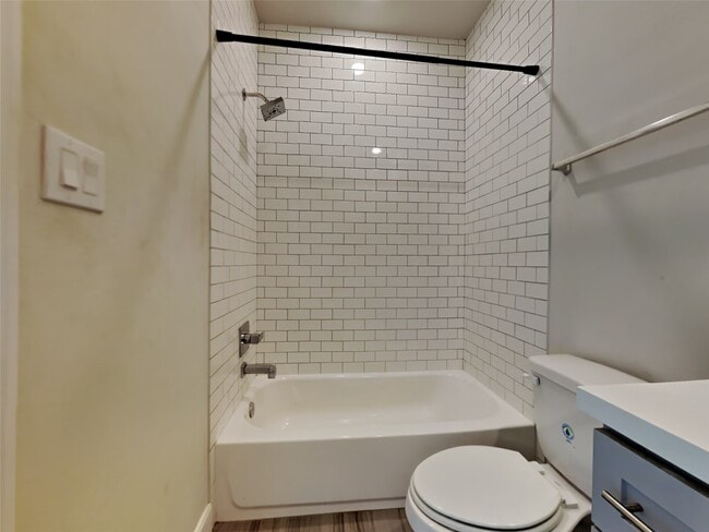 Building Photo - 353 Eado Park Cir
