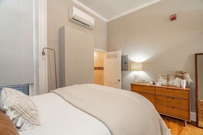 Building Photo - 1 Bedroom | 1 Bath - Museum Area, Philadelphia PA