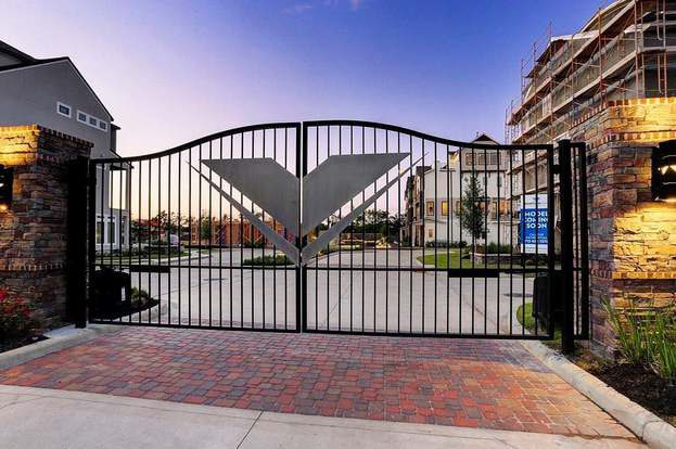 Building Photo - 2643 Fountain Key Blvd