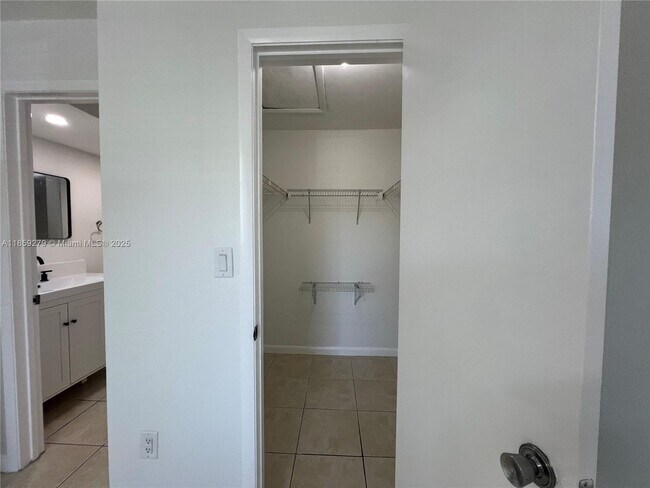 Building Photo - 15591 SW 105th Terrace