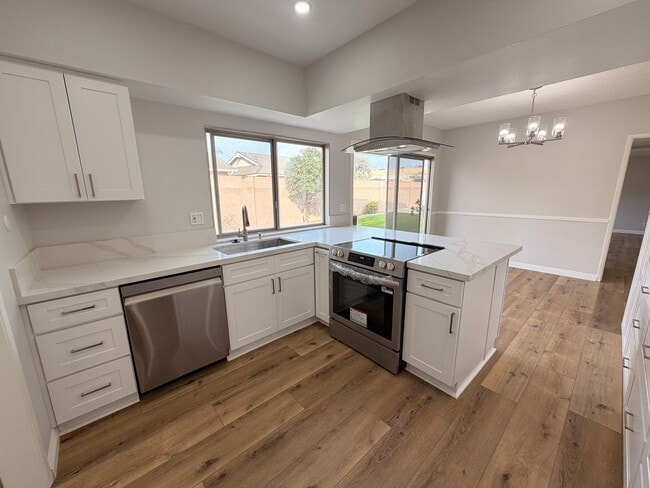 Building Photo - Beautifully Remodeled 4 Bedroom Cypress Ho...