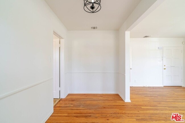 Building Photo - 4950 Newcastle Ave