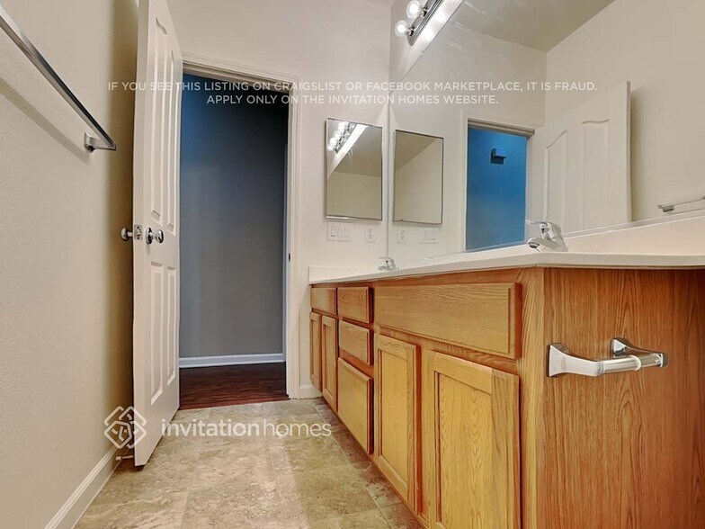 Building Photo - 1704 Carswell Ln