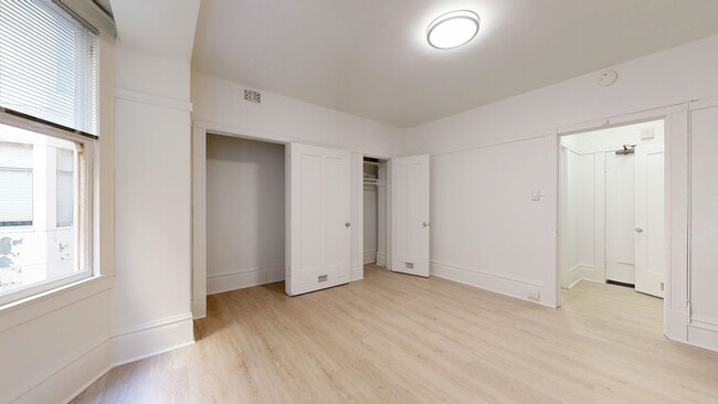 Building Photo - 422 Ellis St