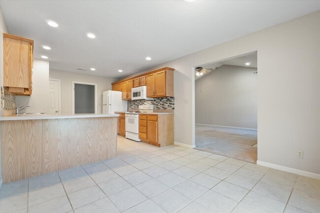 Building Photo - 4803 Shale Oaks Ave