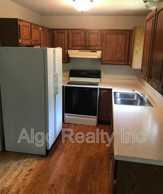 Building Photo - 15598 Garfield Cir