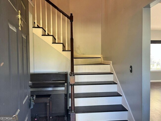 Building Photo - 30 Candlewood Ct