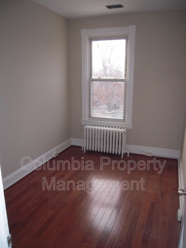 Building Photo - 3523 Warder St NW