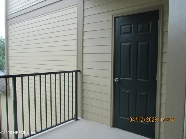 Building Photo - 7800 Point Meadows Dr