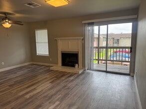 Building Photo - 418 Garland Dr