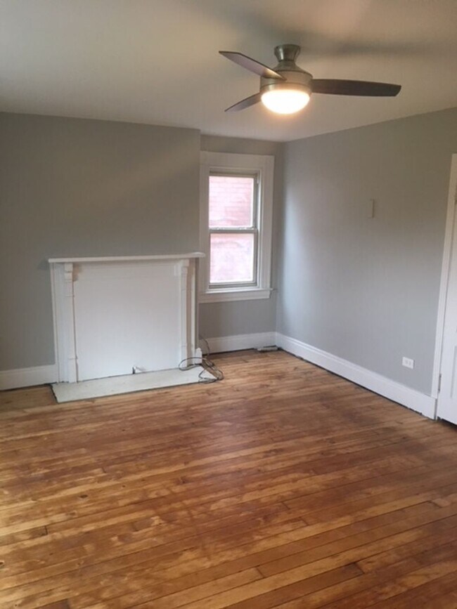 Building Photo - 6047 Stanton Ave