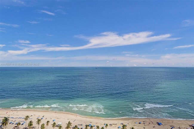 Building Photo - 101 S Fort Lauderdale Beach Blvd