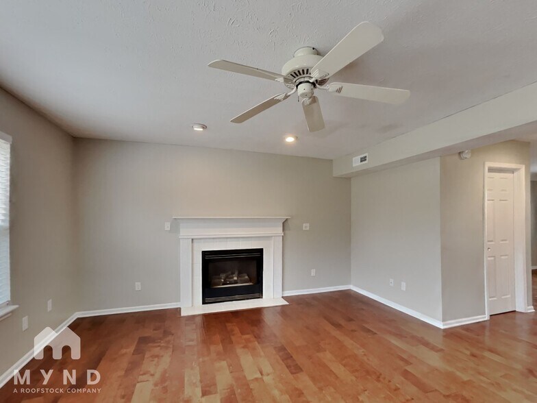 Building Photo - 10301 Springridge Cir