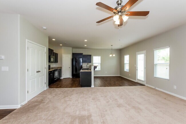 Building Photo - 1108 Black Diamond Dr