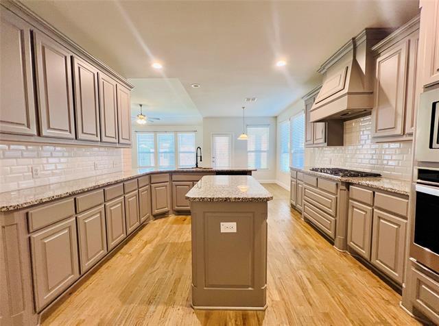 Building Photo - 5644 Salt Springs Dr