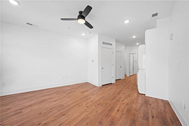 Building Photo - 456 Flat Shoals Ave SE