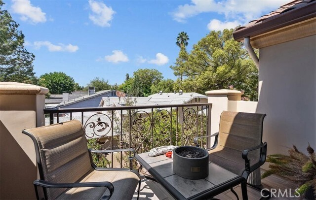 Building Photo - 201 N Reese Pl