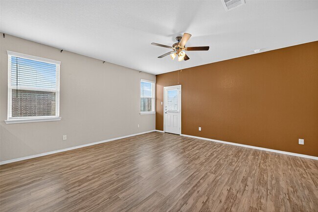 Building Photo - 6023 Briarstone Bay Dr