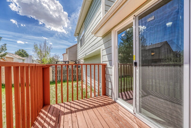 Building Photo - $2,595 - 3 Bed, 1 Bath Newly Renovated Hom...