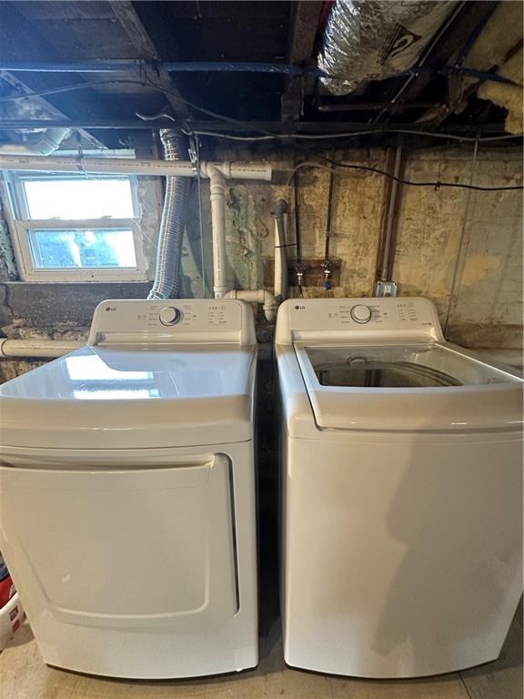 Building Photo - 471 Wood St