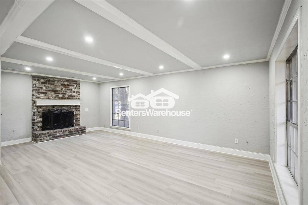 Building Photo - 6531 Coral Ridge Rd