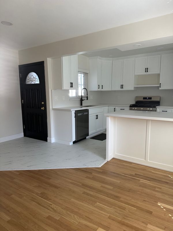 Building Photo - 4841 N Darfield Ave