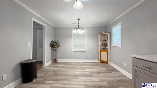 Building Photo - 321 S Park Ave