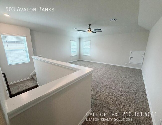 Building Photo - 503 Avalon