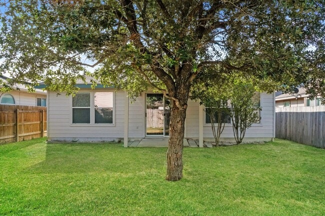 Building Photo - Adorable 3 bedroom for rent in Wildhorse!