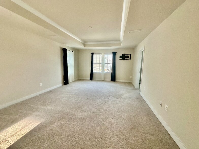 Building Photo - 5311 Striped Maple St